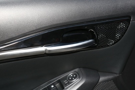 2021款起亚KX3傲跑