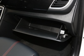 2021款起亚KX3傲跑