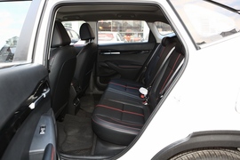 2021款起亚KX3傲跑