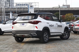 2021款起亚KX3傲跑