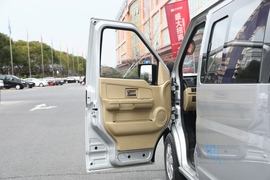 2019款东风小康C37