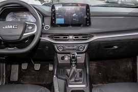 2022款江铃汽车域虎7