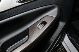 2022款江铃汽车域虎7