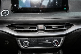 2022款江铃汽车域虎7