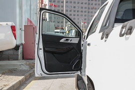 2022款江铃汽车域虎7