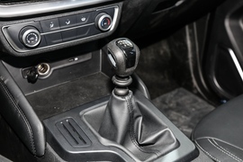 2022款江铃汽车域虎7