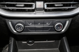 2022款江铃汽车域虎7