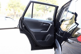 2022款丰田威兰达