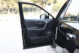 2022款丰田威兰达