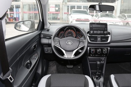 2022款YARiS