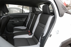 2022款YARiS