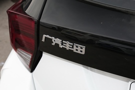 2022款YARiS
