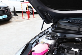 2021款起亚K5凯酷