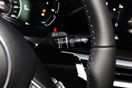 2021款起亚K5凯酷