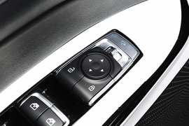 2021款起亚K5凯酷