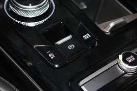 2021款起亚K5凯酷