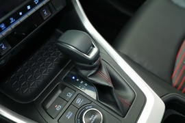 2021款丰田RAV4荣放双擎E+