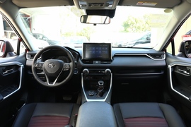 2021款丰田RAV4荣放双擎E+