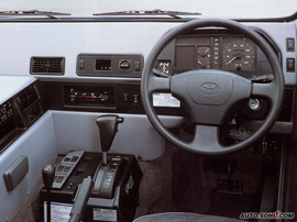 1996款丰田Mega