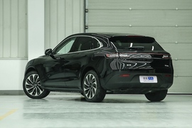 2022款AITO问界M5