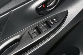 2022款丰田YARiS