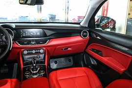 2021款阿尔法·罗密欧Stelvio