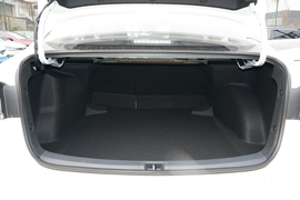 2021款丰田卡罗拉