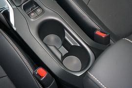 2021款丰田卡罗拉