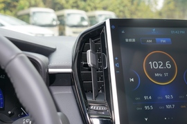 2021款丰田卡罗拉