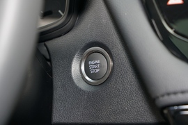 2021款丰田卡罗拉