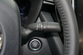 2021款丰田卡罗拉