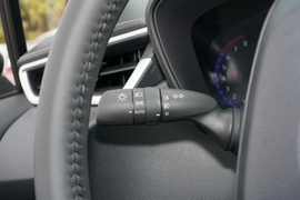 2021款丰田卡罗拉