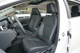 2021款丰田卡罗拉