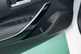 2021款丰田卡罗拉