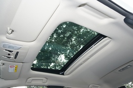 2021款丰田卡罗拉