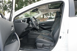 2021款丰田卡罗拉