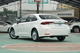 2021款丰田卡罗拉