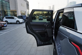 2022款路虎揽胜运动版