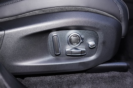 2022款路虎揽胜运动版