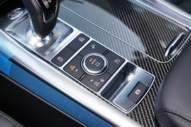 2022款路虎揽胜运动版