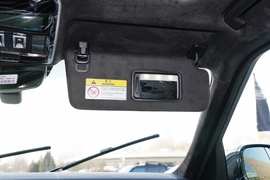 2022款路虎揽胜运动版