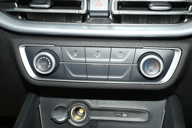 2022款江铃域虎7