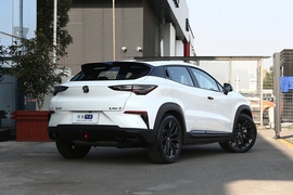 2022款长安UNI-T