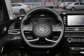 2022款现代伊兰特