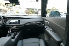 2022款凯迪拉克XT4
