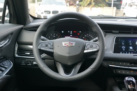 2022款凯迪拉克XT4