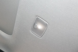 2022款丰田卡罗拉锐放