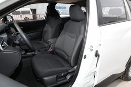 2022款丰田卡罗拉锐放