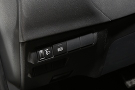 2022款丰田卡罗拉锐放