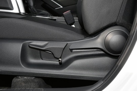 2022款丰田卡罗拉锐放